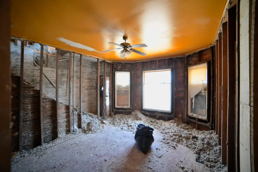 2565 N Dr William Finlayson St, Milwaukee, WI 53212 - #2