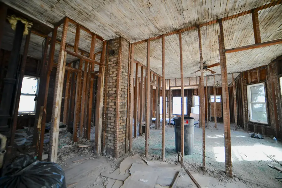 2565 N Dr William Finlayson St, Milwaukee, WI 53212 - #3