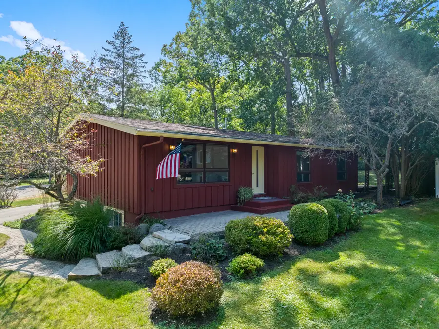 770 Odsila Way, Fontana, WI 53125 - Image #2