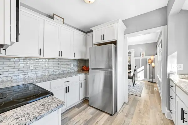 6825 Terrace Ct, Wauwatosa, WI 53213