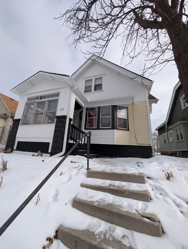 2538 N Hubbard St, Milwaukee, WI 53212