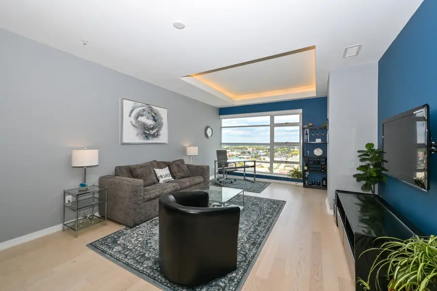 1141 N Martin L King Jr Dr, Milwaukee, WI 53203 - #3