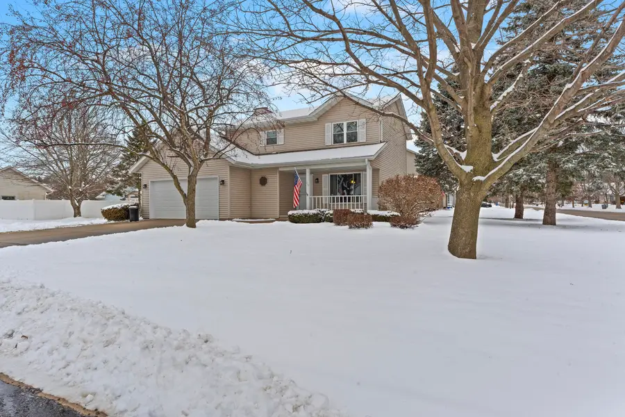 700 Bittersweet Ln, Watertown, WI 53094 - #3