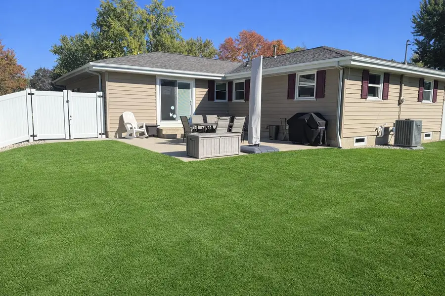 N58W39641 Sunnyfield Dr, Oconomowoc, WI 53066 - #3
