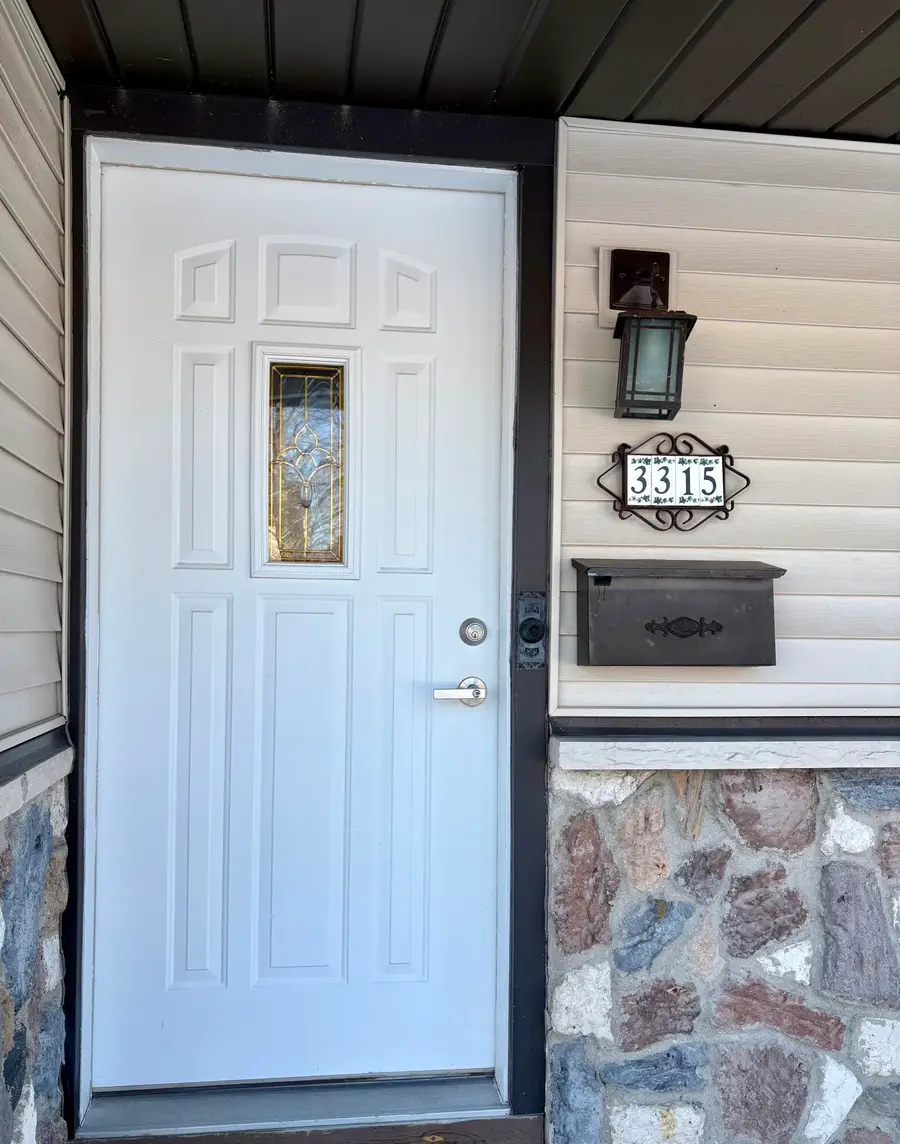 3315 School St, Two Rivers, WI 54241 - #2