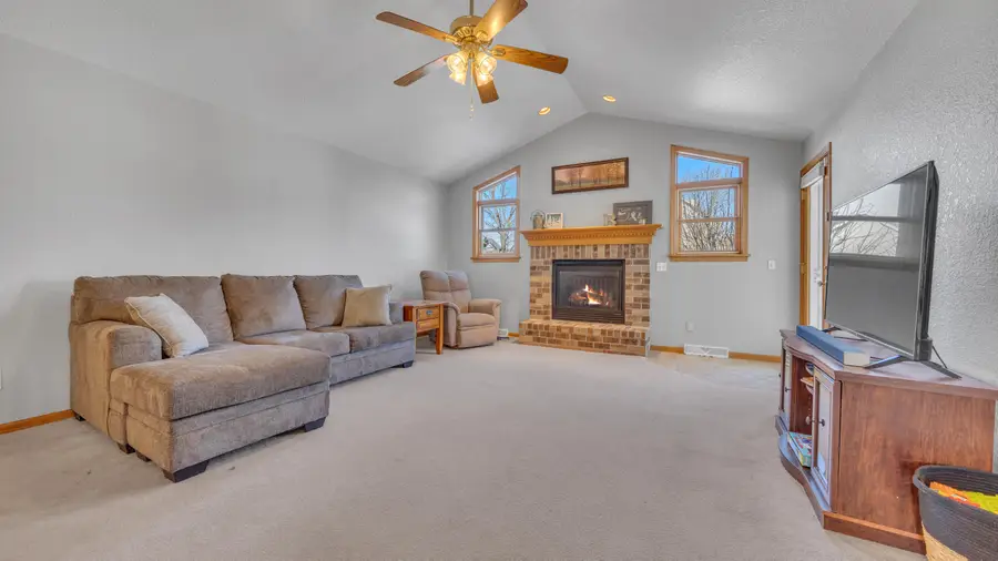 5735 Wind Dancer Ct, Sheboygan, WI 53081 - #3