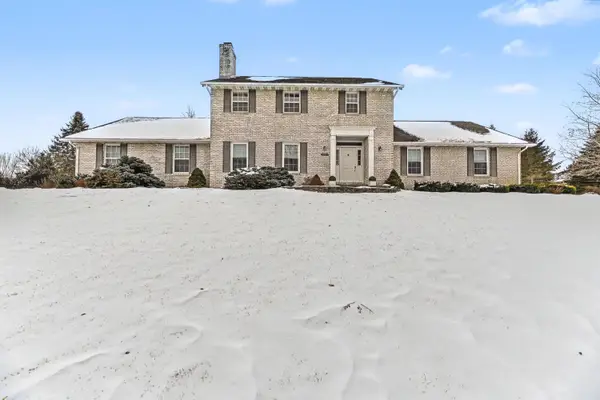 22501 88th St, Salem Lakes, WI 53168