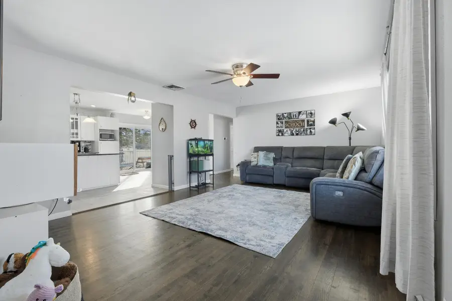 1443 Buena Vista Dr, Sun Prairie, WI 53590 - #2