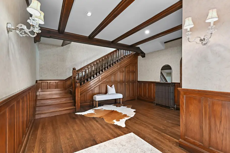 2225 N Lake Dr, Milwaukee, WI 53202 - #2