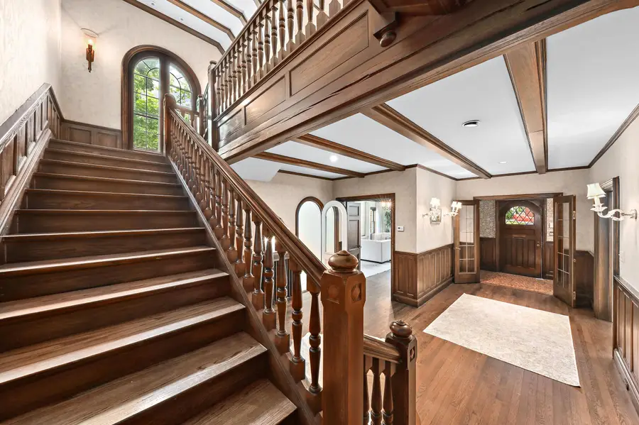 2225 N Lake Dr, Milwaukee, WI 53202 - #3