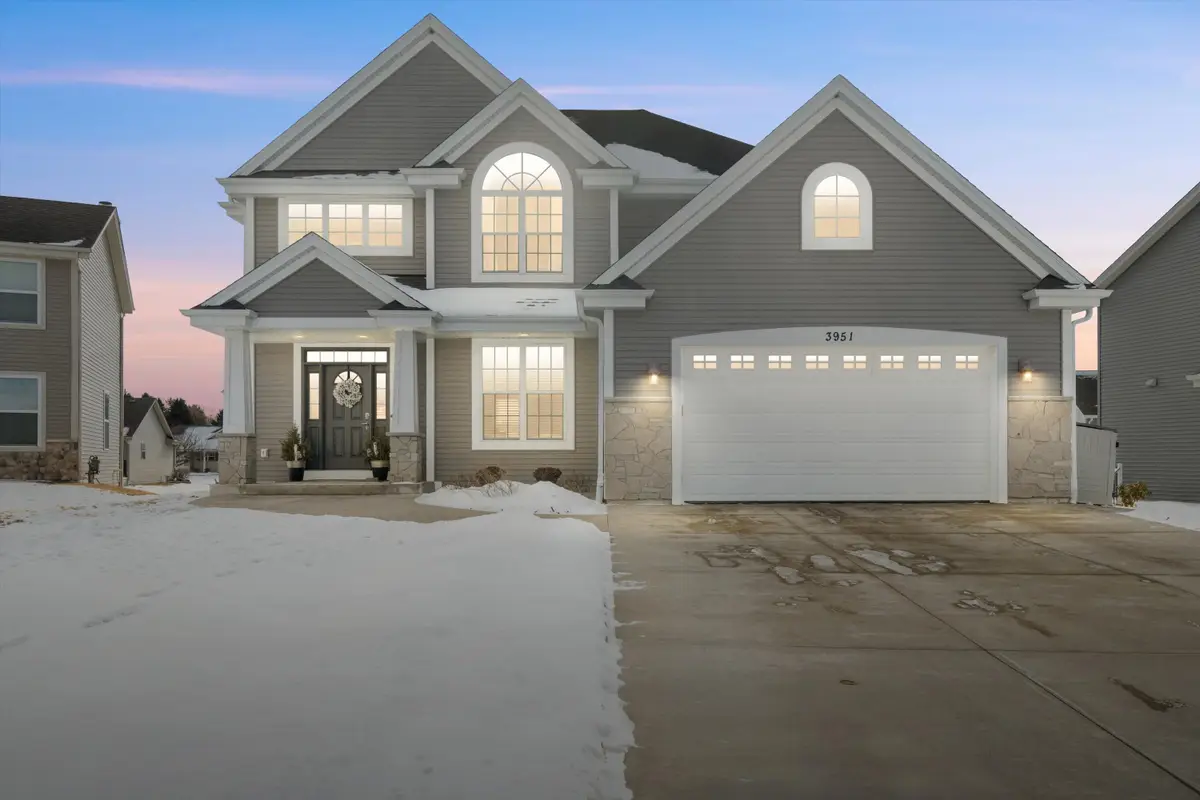 3951 Sienna Ct, Caledonia, WI 53126 - Image #1
