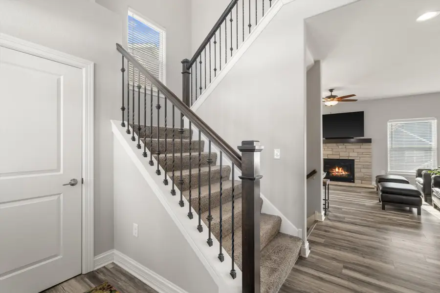 3951 Sienna Ct, Caledonia, WI 53126 - Image #2