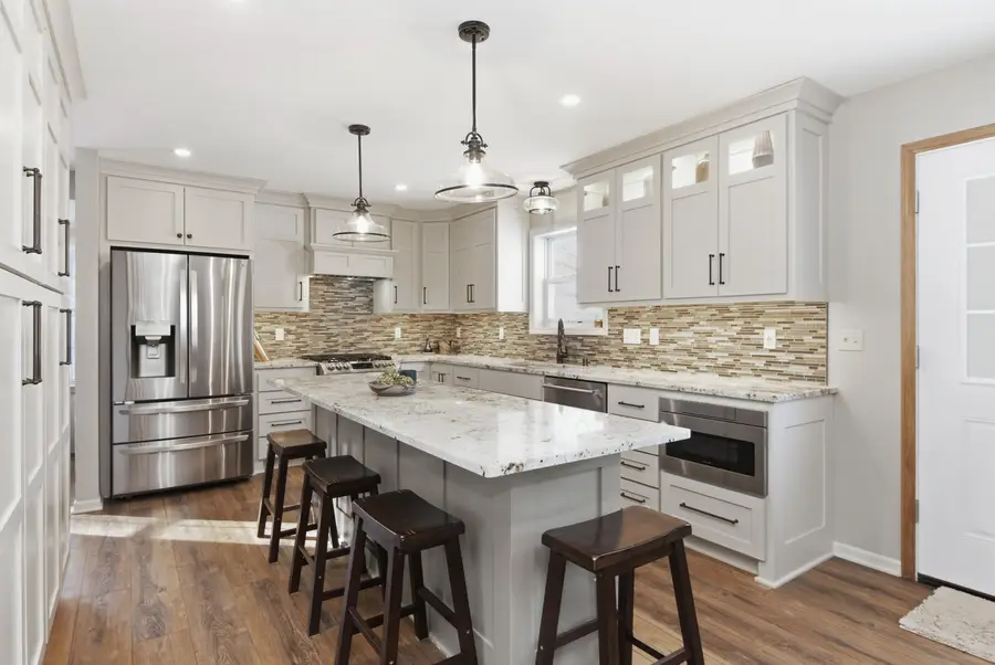 1815 Bark River Dr, Delafield, WI 53029 - #3