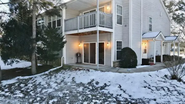 173 Heidel Rd, Thiensville, WI 53092