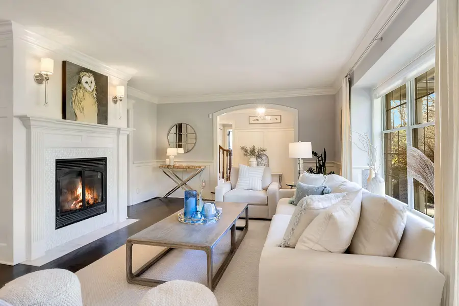 920 Madera Cir, Elm Grove, WI 53122 - #3