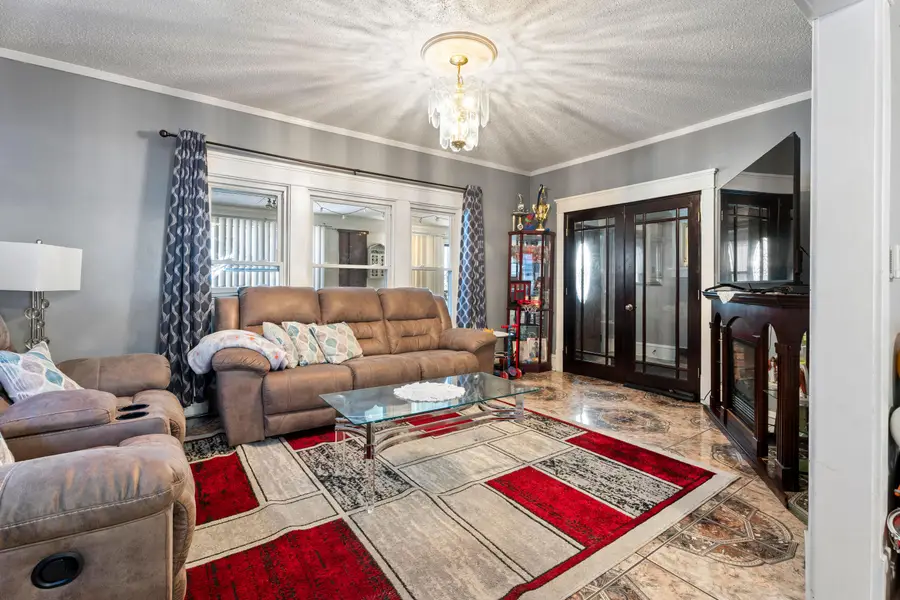 2068 S 32nd St, Milwaukee, WI 53215 - #2