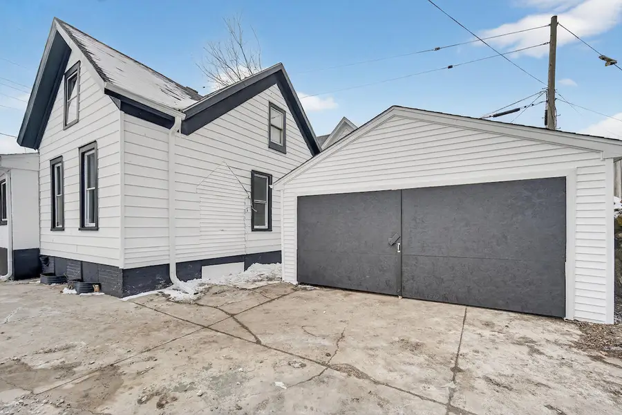 802 Prospect St, Racine, WI 53404 - Image #3