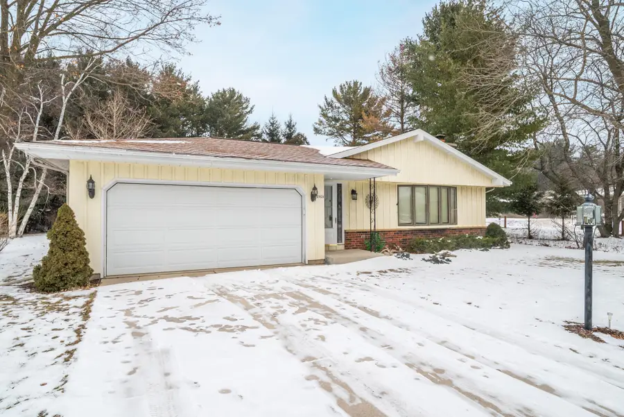 2864 N Apache Rd, Sheboygan, WI 53083 - #2