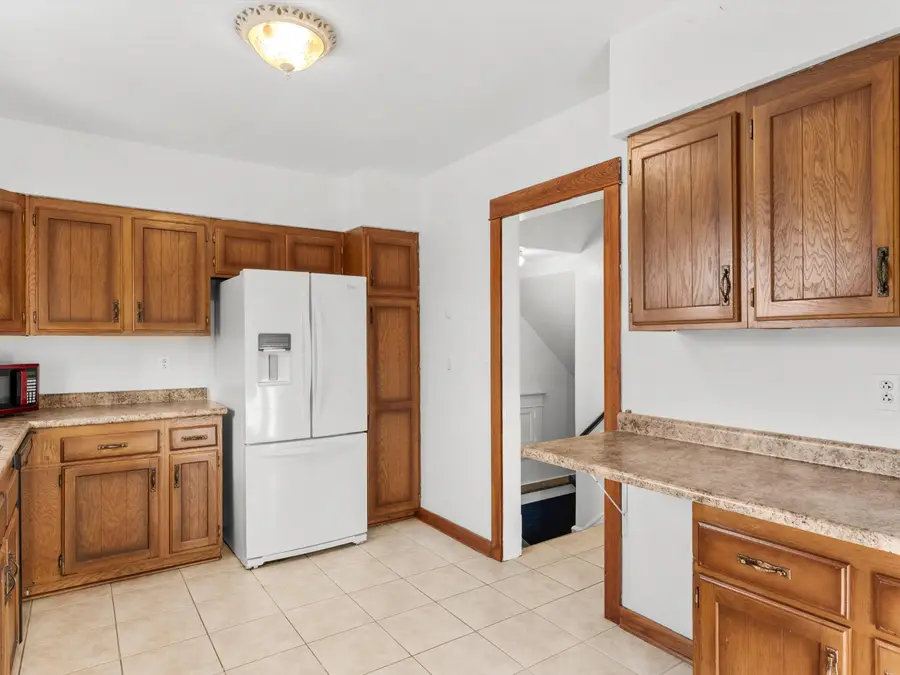 2407 Henry St, Sheboygan, WI 53081 - #3