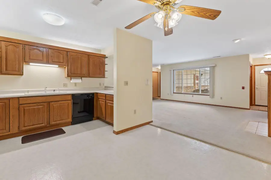 1680 96th St, Sturtevant, WI 53177 - Image #2