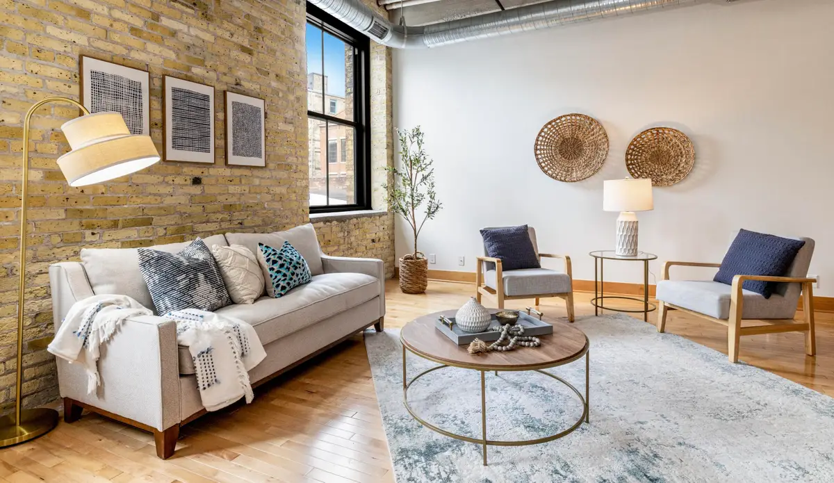 239 E Chicago St, Milwaukee, WI 53202 - #1