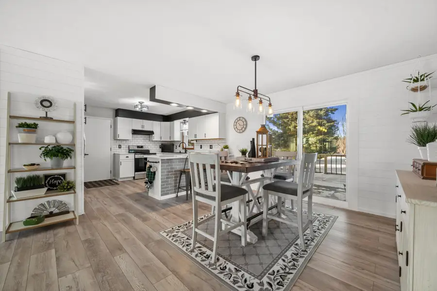 202 Highland Ave, Fort Atkinson, WI 53538 - Image #2