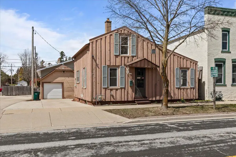 117 S Mill St, Saukville, WI 53080 - #2