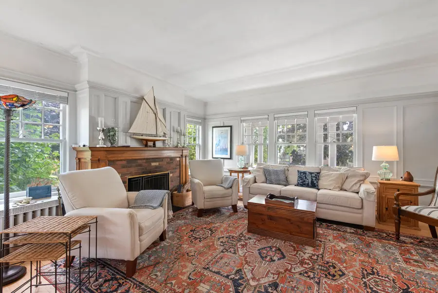 204 W Jackson St, Port Washington, WI 53074 - #3