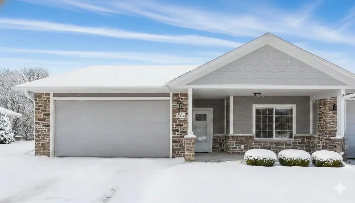 N13W6753 Cedarburg Trl, Cedarburg, WI 53012 - #1