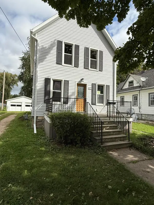 579 Forest Ave, Fond Du Lac, WI 54935