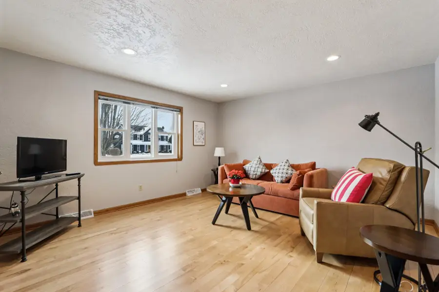 N73W15968 Alpine Ln, Menomonee Falls, WI 53051 - #3