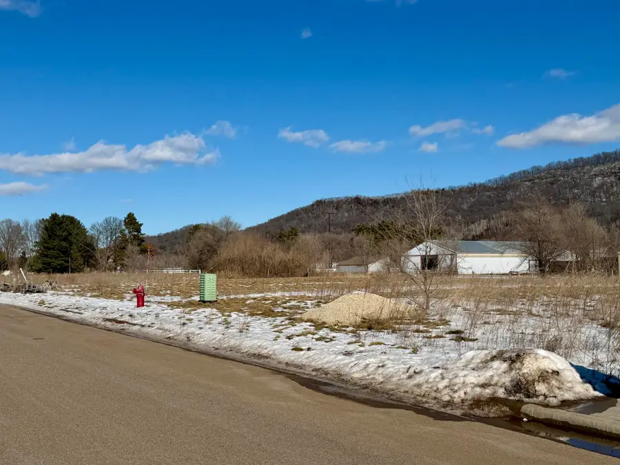 3017 Red Clover St, Holmen, WI 54636 - #2