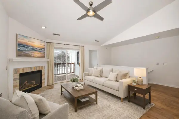 4740 S Forest Point Blvd, New Berlin, WI 53151