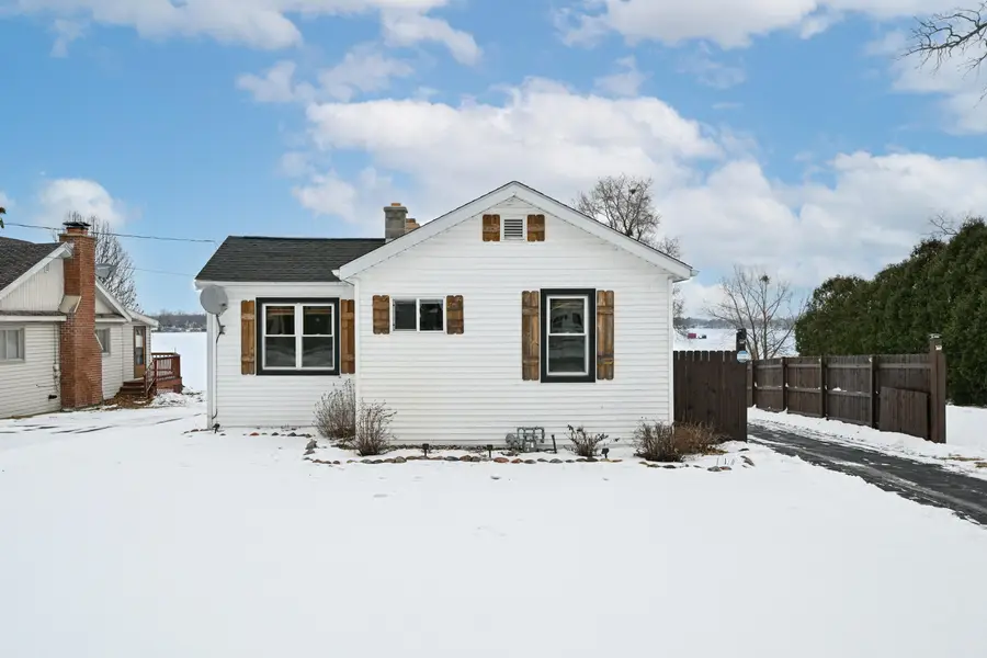 2225 Lakeshore Dr, Eagle Lake, WI 53139 - #3