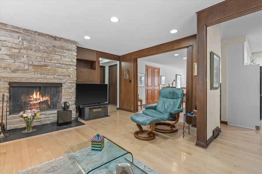 7535 N Fairchild Rd, Fox Point, WI 53217 - #3