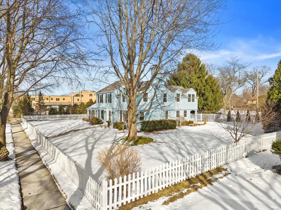 5550 N Hollywood Ave, Whitefish Bay, WI 53217 - #3