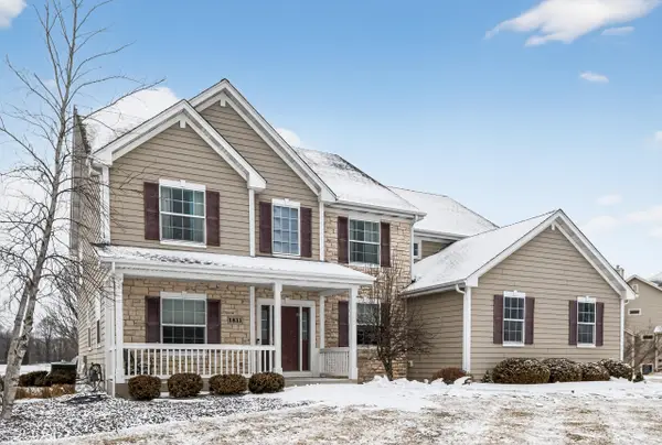 1811 Stoneridge Ln, Cedarburg, WI 53024