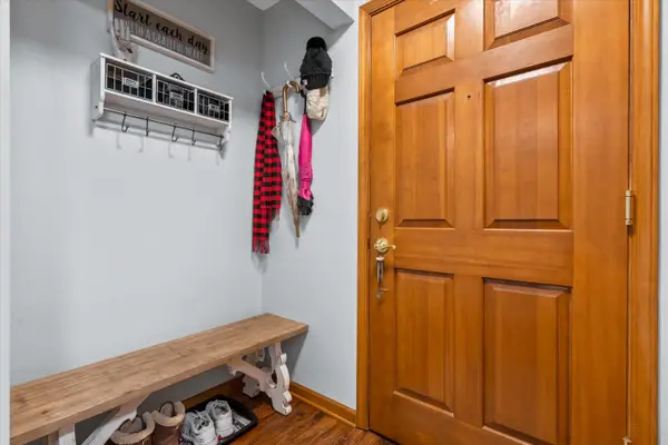 530 N Silverbrook Dr, West Bend, WI 53090