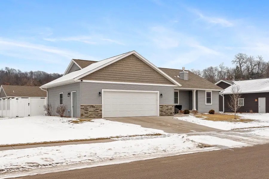 3141 Christenson Ln, Holmen, WI 54650 - #3
