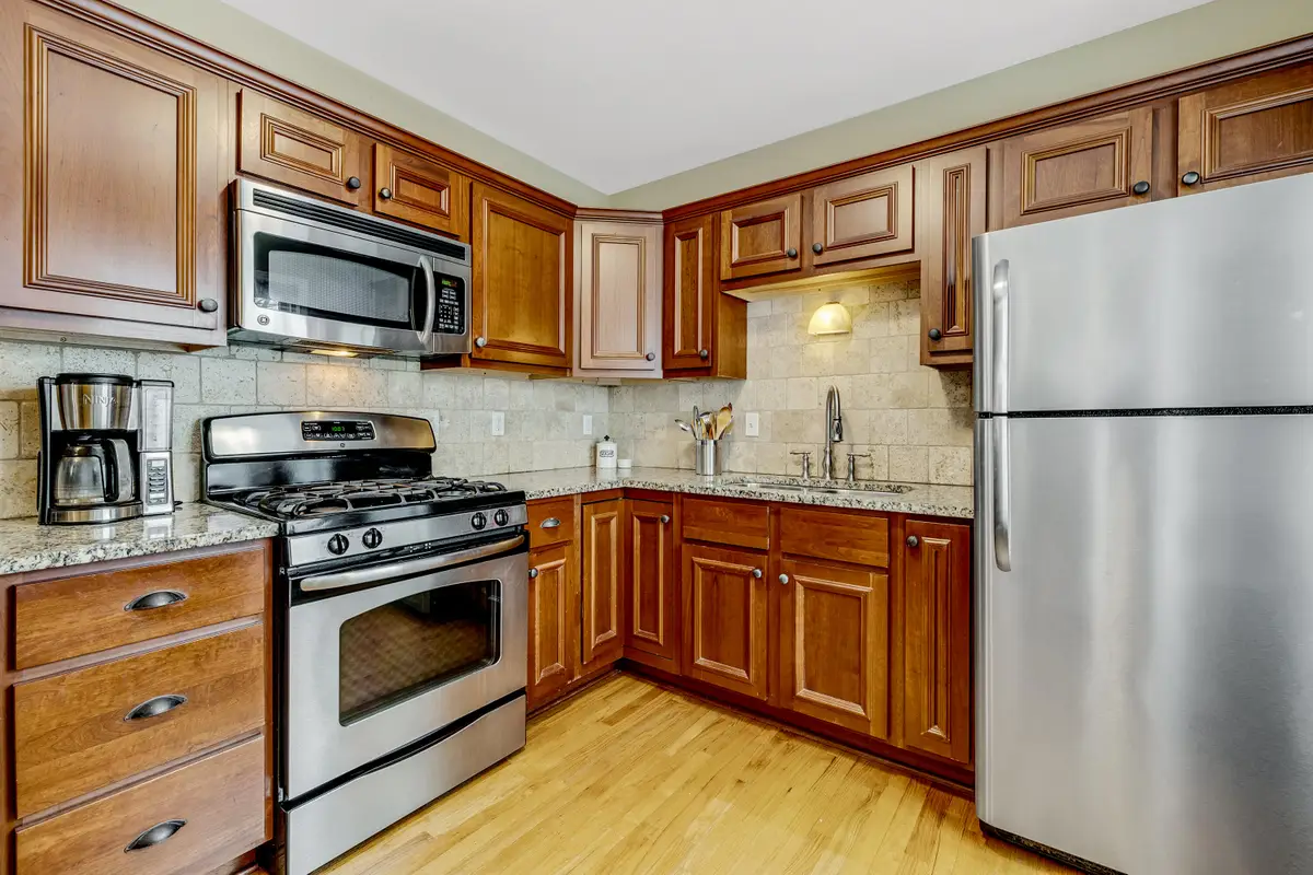 3602 S Whitnall Ave, Milwaukee, WI 53207 - #1