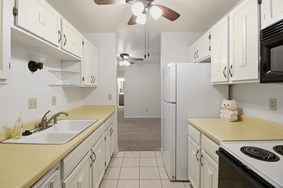 125 N University Dr, West Bend, WI 53095 - Image #3