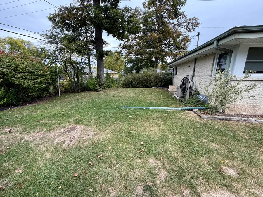 5219 S 7th St, Milwaukee, WI 53221 - #2