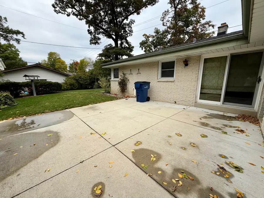 5219 S 7th St, Milwaukee, WI 53221 - #3