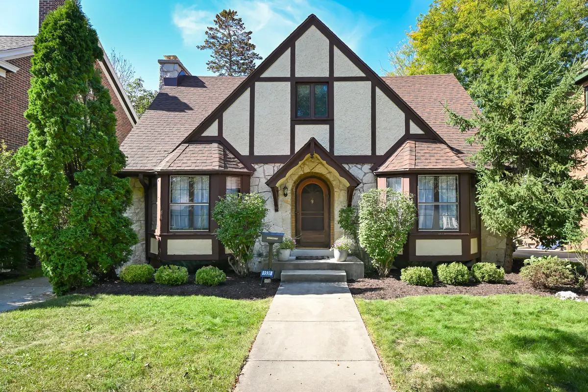 1531 N 60th St, Wauwatosa, WI 53208 - #1