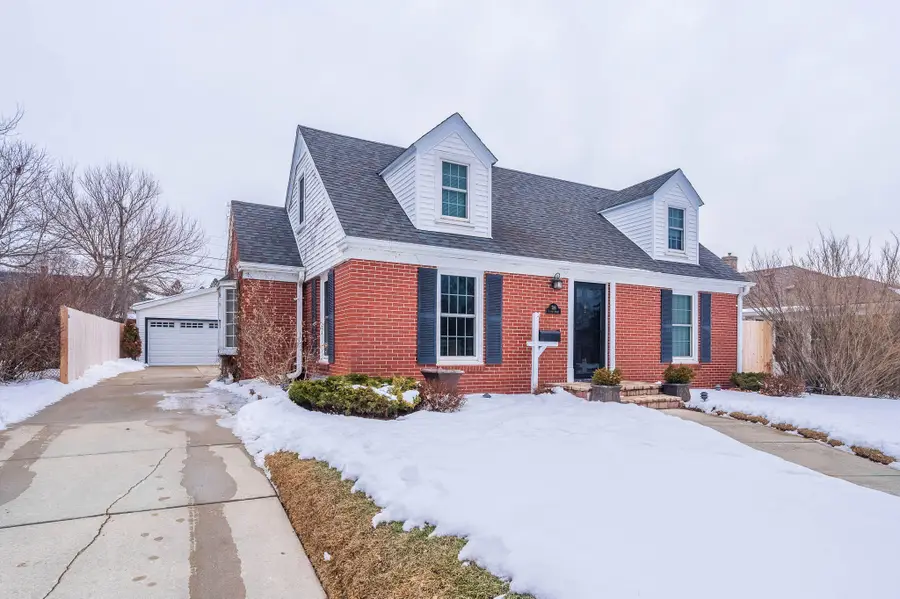 708 Illinois St, Racine, WI 53405 - Image #2