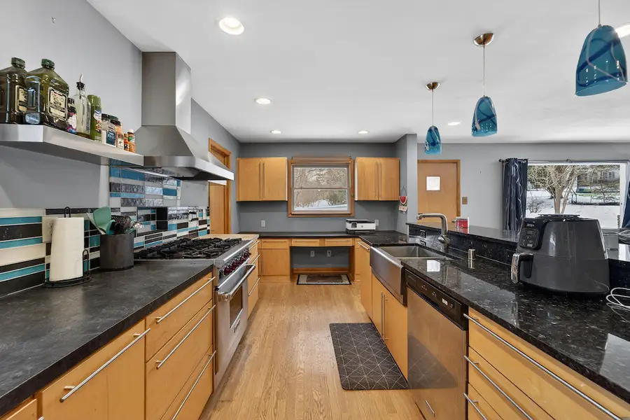 1150 Parkway Dr, Brookfield, WI 53005 - #3