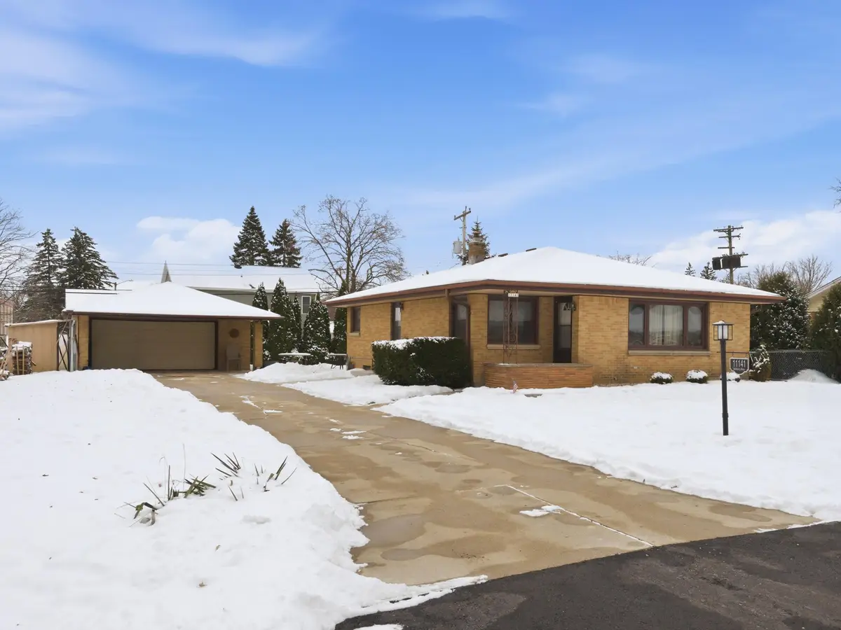 11141 W Mallory Ave, Hales Corners, WI 53130 - #1