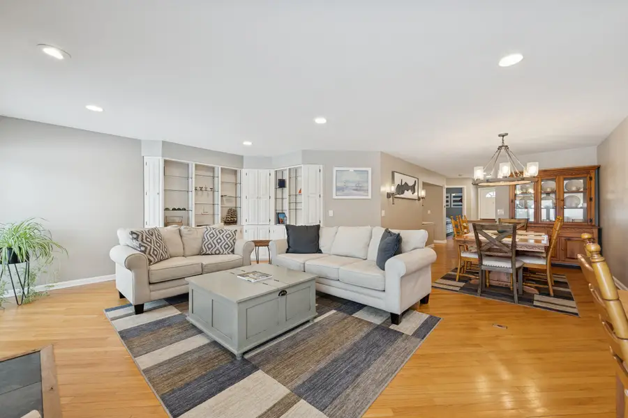 355 Havenwood Dr, Lake Geneva, WI 53147 - #3