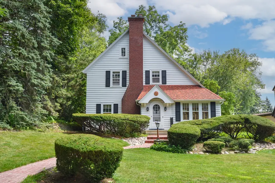 1158 Kavanaugh Pl, Wauwatosa, WI 53213 - #2