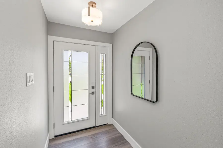 250 W Suburban Ct, Fox Point, WI 53217 - #2